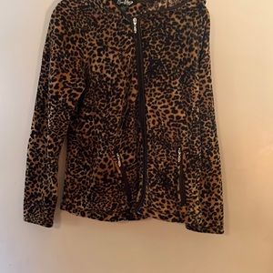 Cheeta hoodie with two pokets on each side